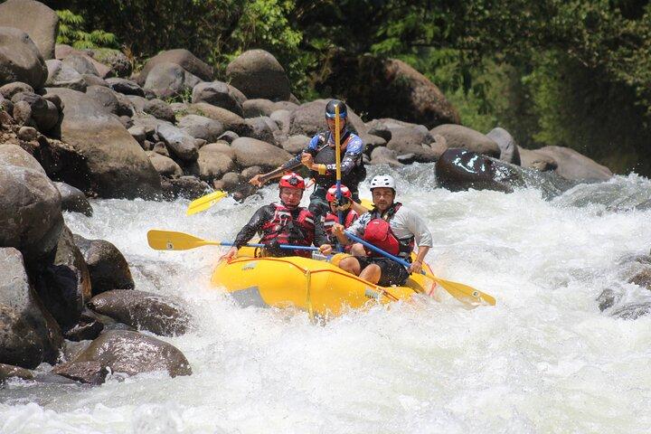 Whitewater Rafting på Sarapiquí River, Costa Rica – klasse IV