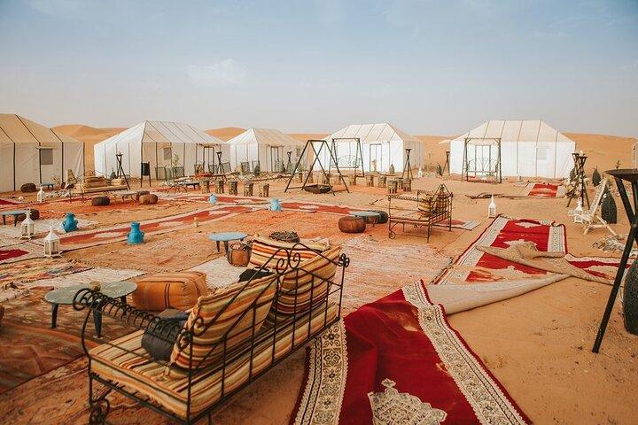 Private 6 - Day Morocco Tour : Casablanca, Chefchaouen & Desert