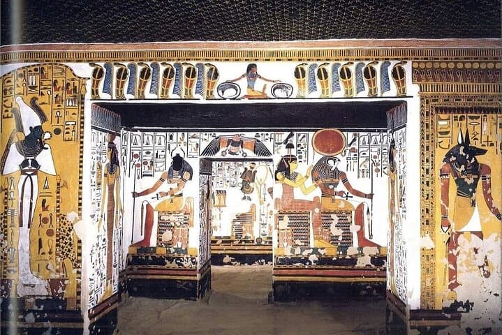 Private Half Day West Bank Tour to Kings Valley and Queen Temple
