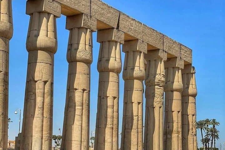Private Half Day West Bank Tour to Kings Valley and Queen Temple