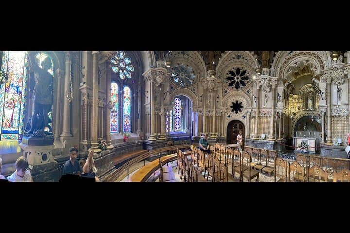 Private Tour from Barcelona to Montserrat