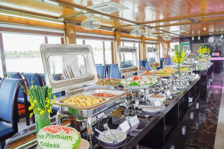 Alova Premium Cruise - Halong Bay Deluxe Day Tour (I più venduti)