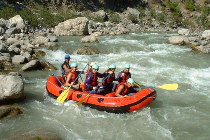 Fethiye River Rafting med morgenmad, frokost, transfer og guide