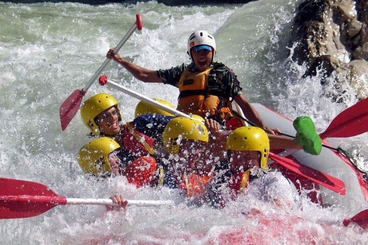 Fethiye River Rafting med morgenmad, frokost, transfer og guide
