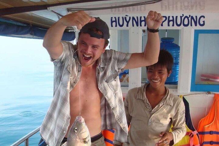 Journée complète de plongée en apnée et de pêche guidée à Phu Quoc