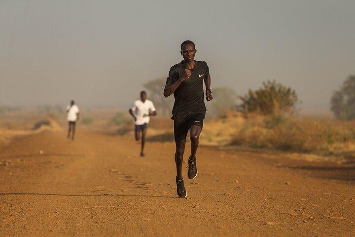 Safari de corrida privada de 14 dias no interior de Uganda