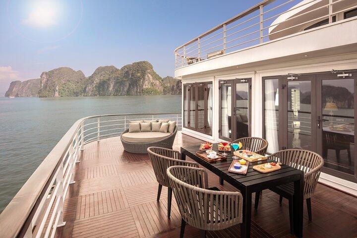 Boss Cruise 2-dagars Utforska Halong Bay från Hanoi