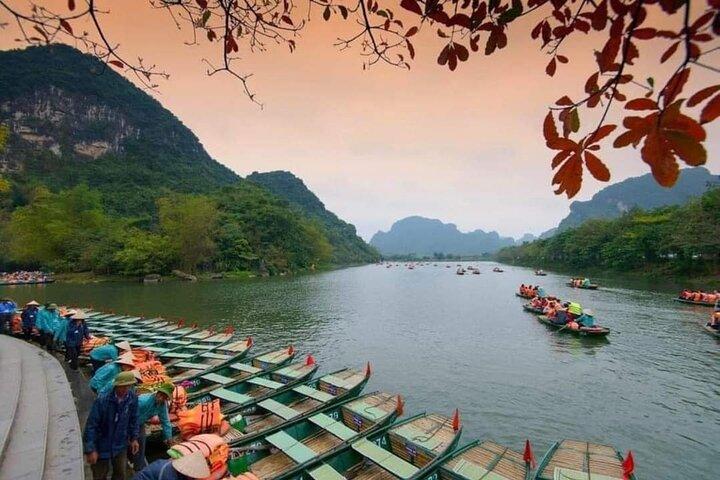 Ninh Binh Gateway Dagstur: Hoa Lu Trang An Mua Cave
