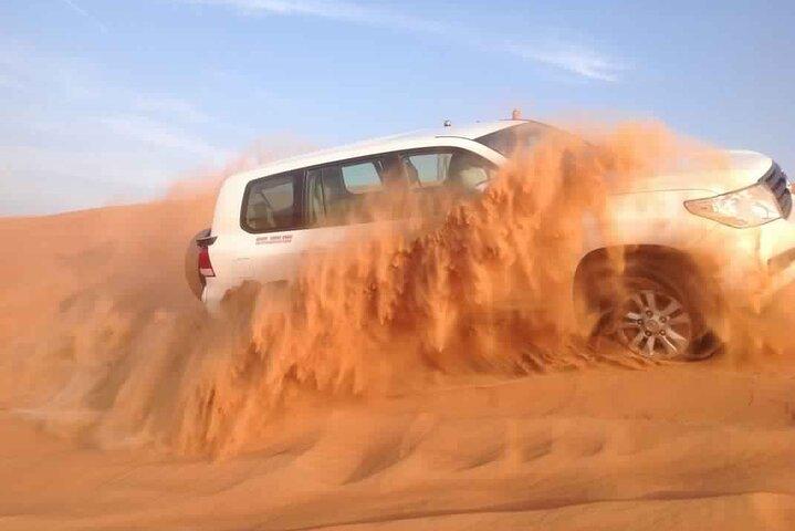 Abu Dhabi Desert Safari Dune Bashing, Came, Mavedans & BBQ