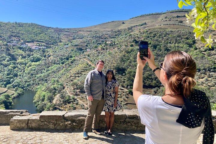Porto : Private Douro Valley : 9 wijnen, Trad. Lunch & privé. Boot
