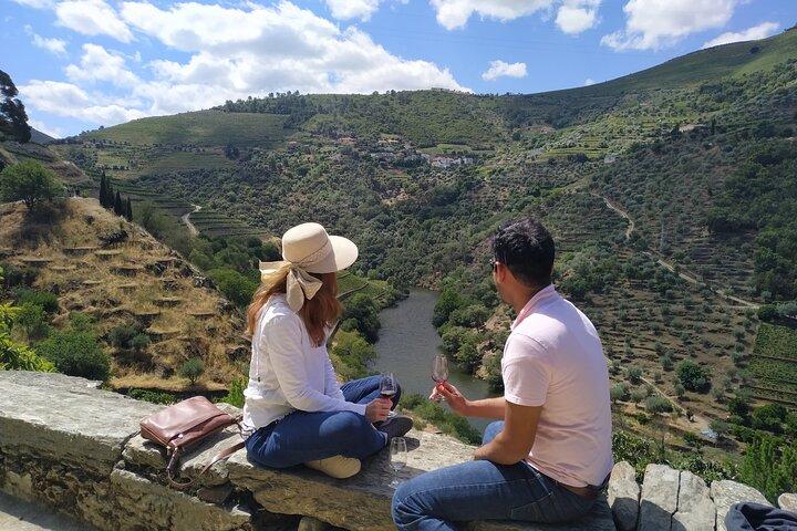 Porto : Private Douro Valley : 9 wijnen, Trad. Lunch & privé. Boot