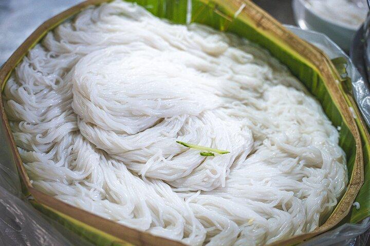 Phnom Penh’s Culinary Underground: Local Food Tour by Tuk-tuk