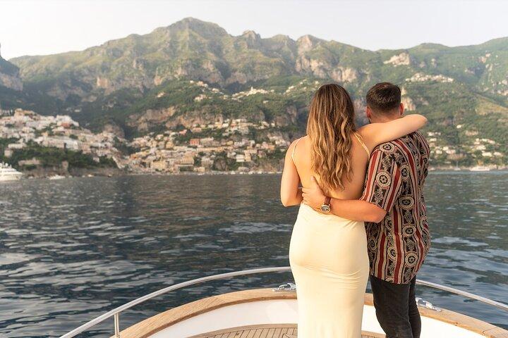 1,5 uur durende Amalfi Sunset Cruise – privétour met Prosecco