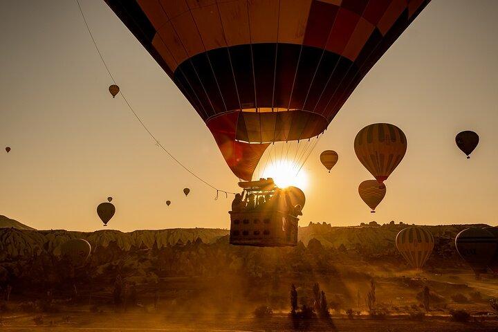 Tour en montgolfière en Cappadoce avec transfert inclus
