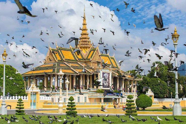 Phnom Penh Tour, Koninklijk Paleis, Genocidemuseum & Killing Fields