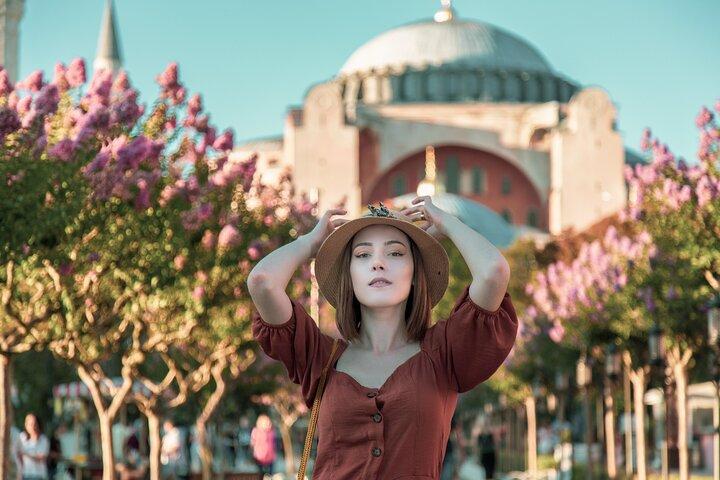 Private Photoshoot at Hagia Sophia and Blue Mosque in Istanbul