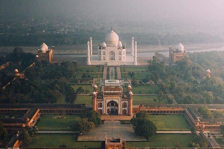 Same-Day Taj Mahal Tour von Jaipur – All-Inclusive-Erlebnis