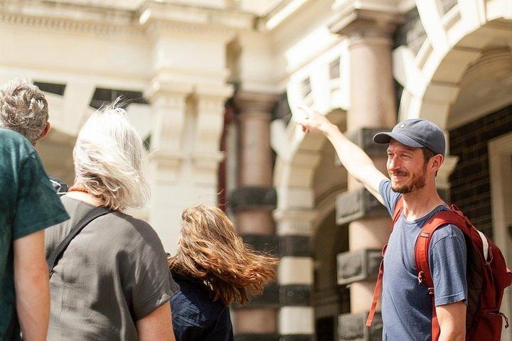 Tour del castello, della costa e della città - 8 pax max - Ingresso al castello incluso