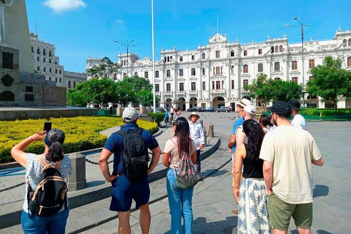 Excursión a pie de medio día a la ciudad de Lima (grupos pequeños)