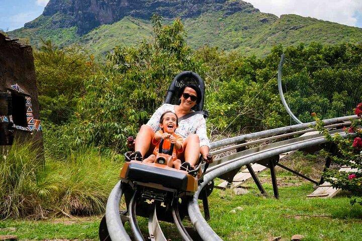 Wild South West Tour : SAFARI & TULAWAKA カセラパーク & ル・モルヌ