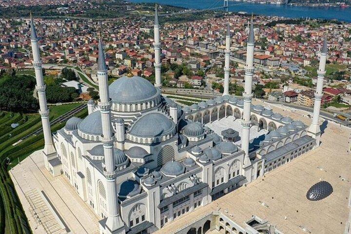 バスとボスポラス海峡クルーズで行くイスタンブールのアジアとヨーロッパツアー