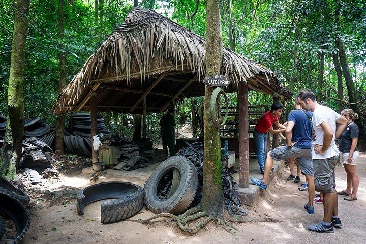 Excursão em grupo pelos túneis de Cu Chi Manhã ou tarde com guia em inglês