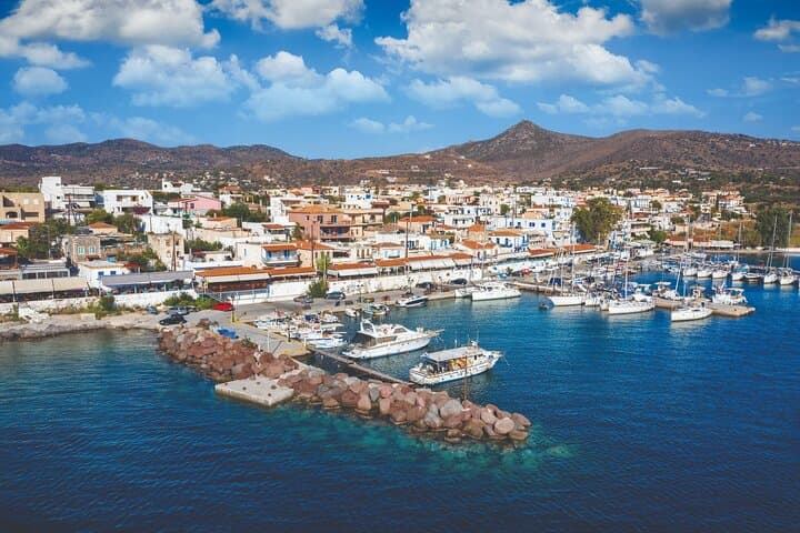 Saronic Gulf Escape: Beaches, Greek Flavors, Relaxation at Sea