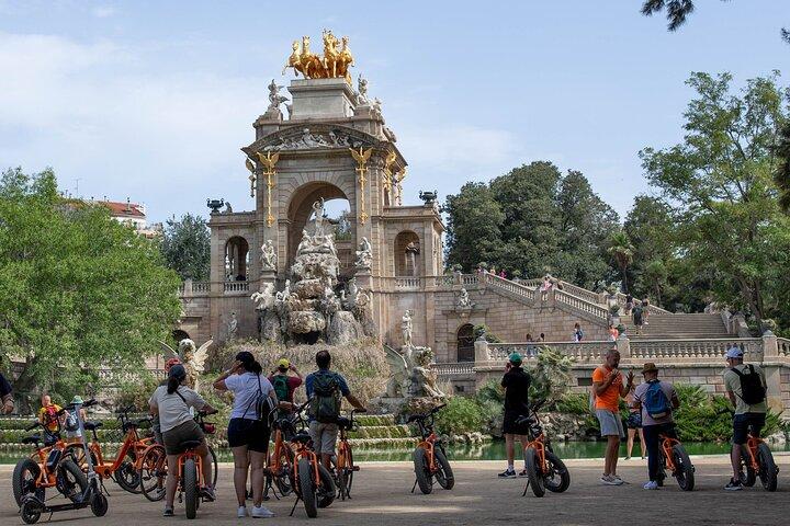 Barcelona Small Group Tour with Local Guide on Bike or E-Bike
