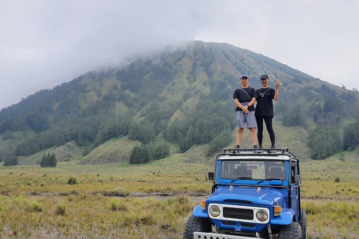 Excursion privée d'une journée à Bromo avec la cascade de Madakaripura