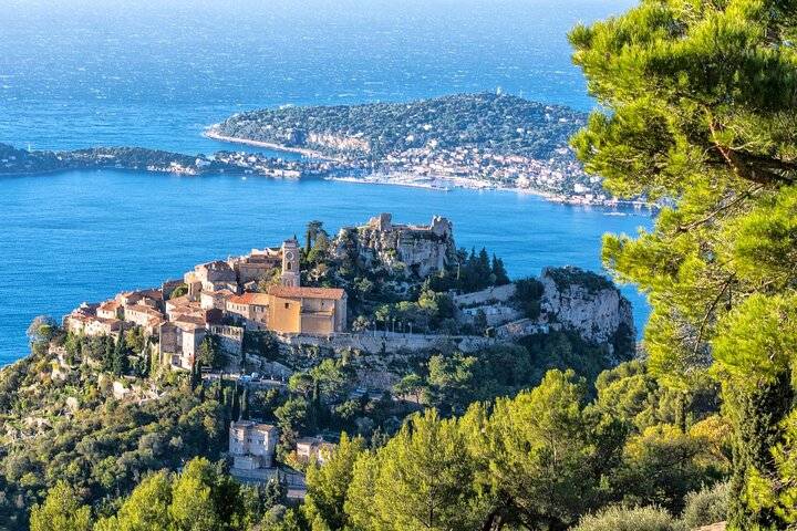 Monaco, Cannes