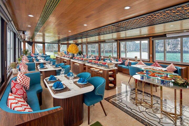 Excursión de un día completo a Halong de lujo en crucero acogedor desde Hanoi por autopista
