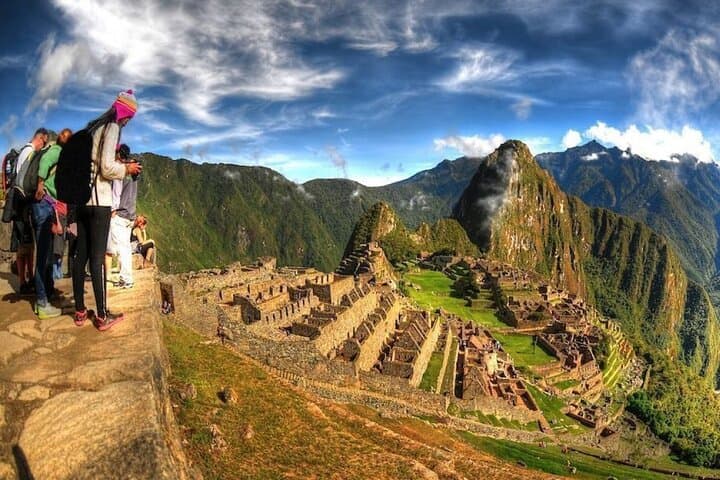 2 Days and 1 Night Private Tour in Machu Picchu and Huayna Picchu
