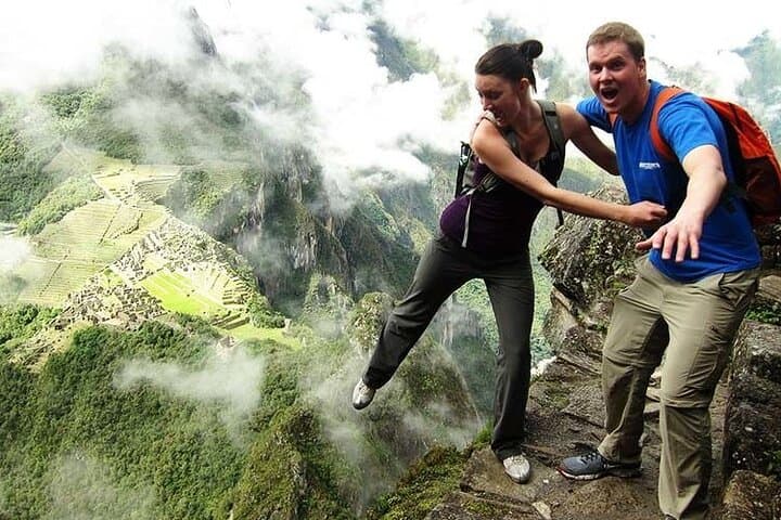 2 Days and 1 Night Private Tour in Machu Picchu and Huayna Picchu