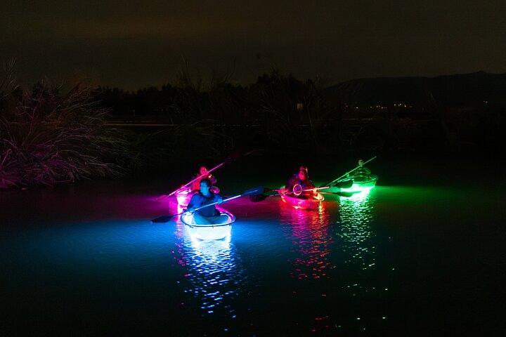 夜のLED星空観察クリアカヤックツアー(タホ湖)