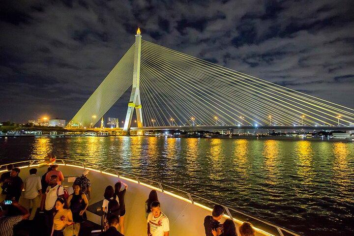 Bangkok Chao Phraya River Cruise Middag och valfri transfer