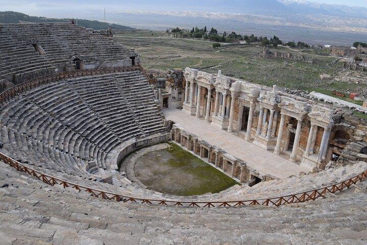 Heldagstur til Pamukkale og Hierapolis fra Kusadasi