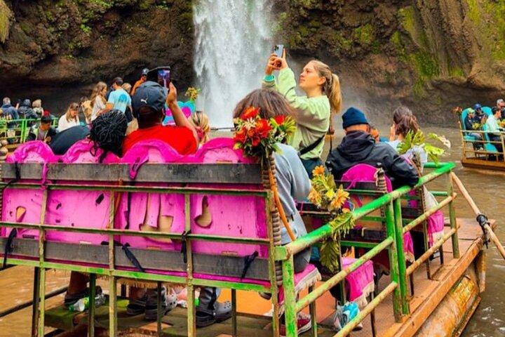 Marrakech: cascate di Ouzoud, tour guidato in montagna e giro in barca