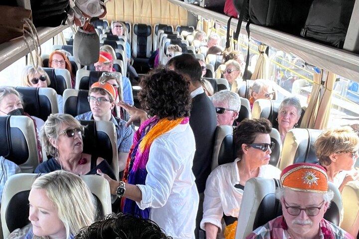 Dagstur med bil og chauffør Udaipur City med guide