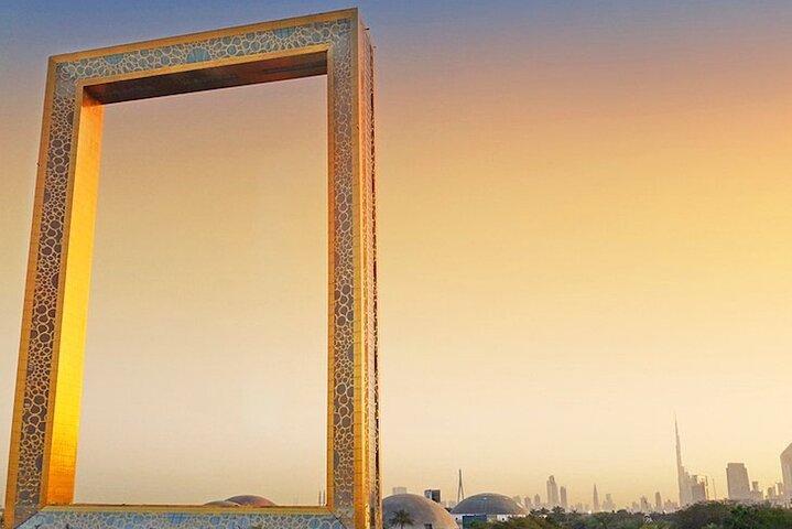 Visite privée d'une demi-journée avec escale et escale à Dubaï