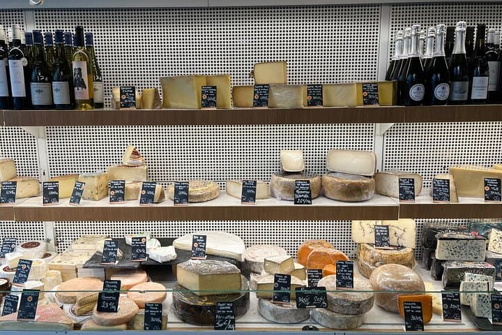 Paris Champagne & Food Tour with Tastings in Saint-Germain