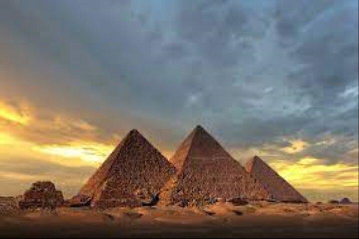 Det spektakulære lyd- og lysshow i Giza-pyramiderne.