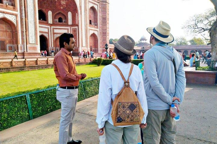 Visita guiada sin colas al Taj Mahal con complementos opcionales
