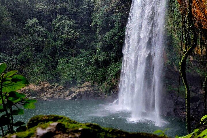 San Cristobal: Cascadas de Agua Azul, Misol Ha y Ruinas Palenque