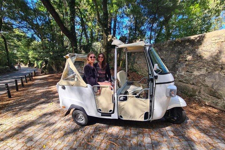 Tour privado en Tuk Tuk por la mágica Sintra y la costa