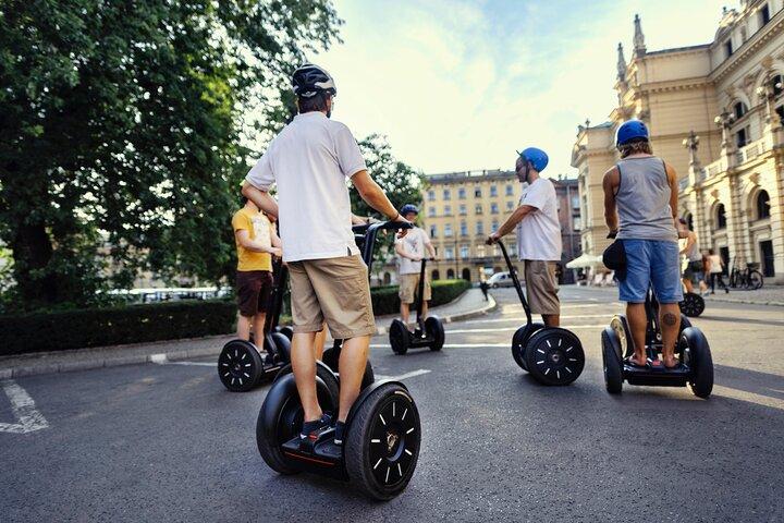 Varsovie : Skyline & Modern City Segway Tour (1,5 heure)