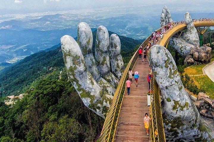 Dalla città di Hue a Hoi An in auto privata tramite Hai Van Pass, Golden Bridge