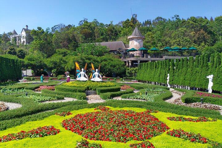 Tour all'alba presto a Ba Na Hills e Golden Bridge da Da Nang