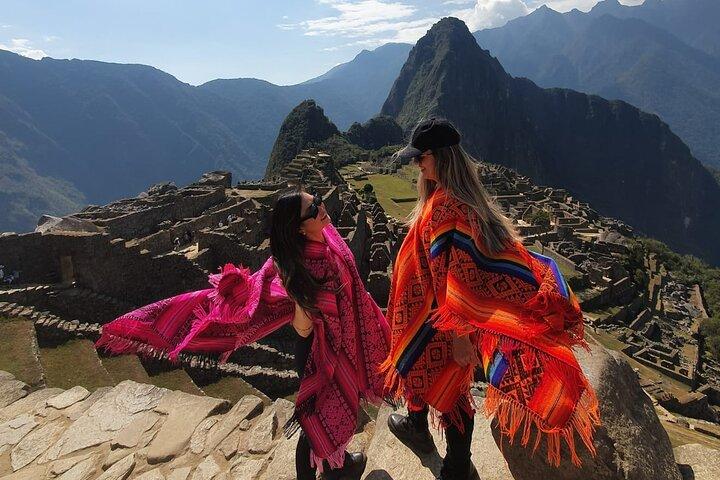 Sacred Valley e Machu Picchu Sunrise Tour – 2 dias