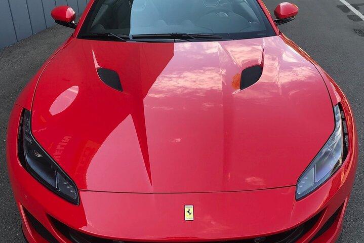 Test Drive da Ferrari Portofino em Maranello com vídeo incluído