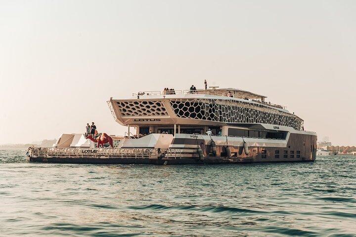 5 Hours New Year Celebration On Mega Yacht Dubai